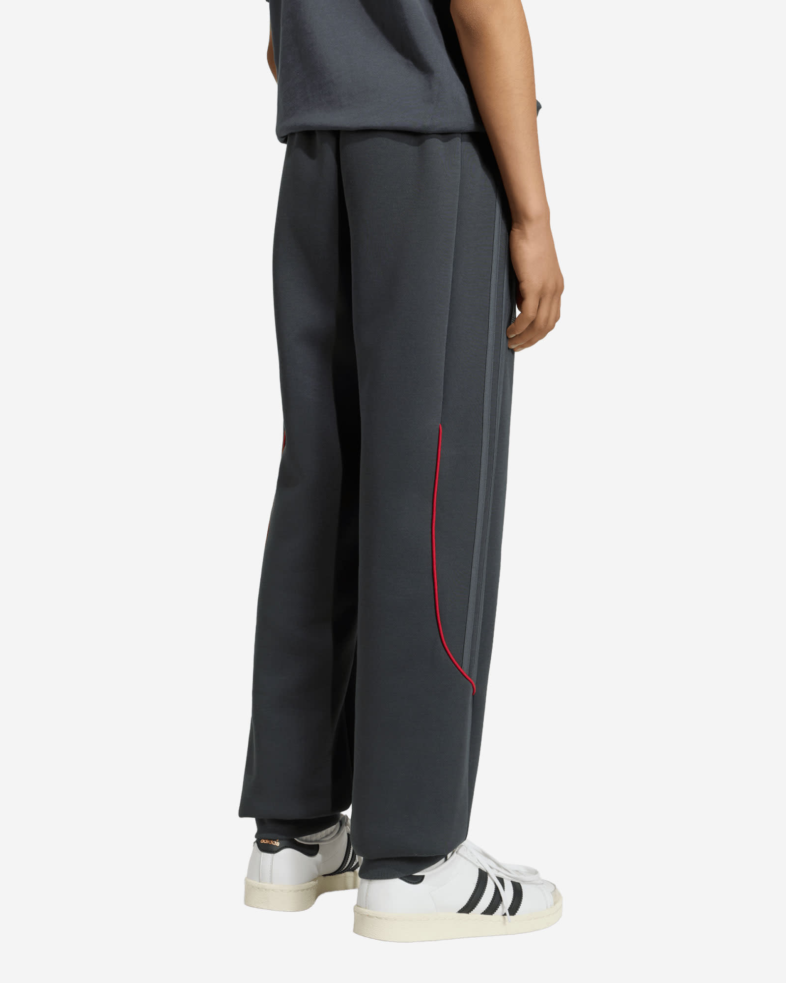 LFC adidas Youth Spacer Teamgeist 26 Track Pants Dark Grey - Image 2