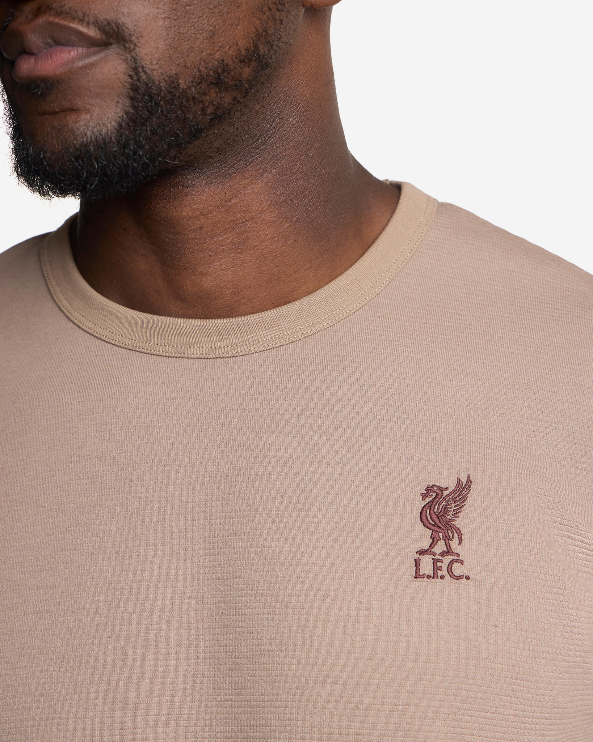 เสื้อยืดผู้ชาย รุ่น LFC สีน้ำตาล - Image 3
