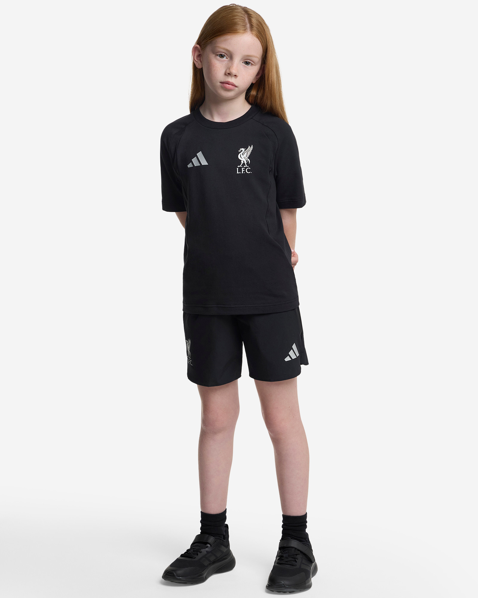 LFC adidas Youth Tiro Reiseshorts Svart - Image 1
