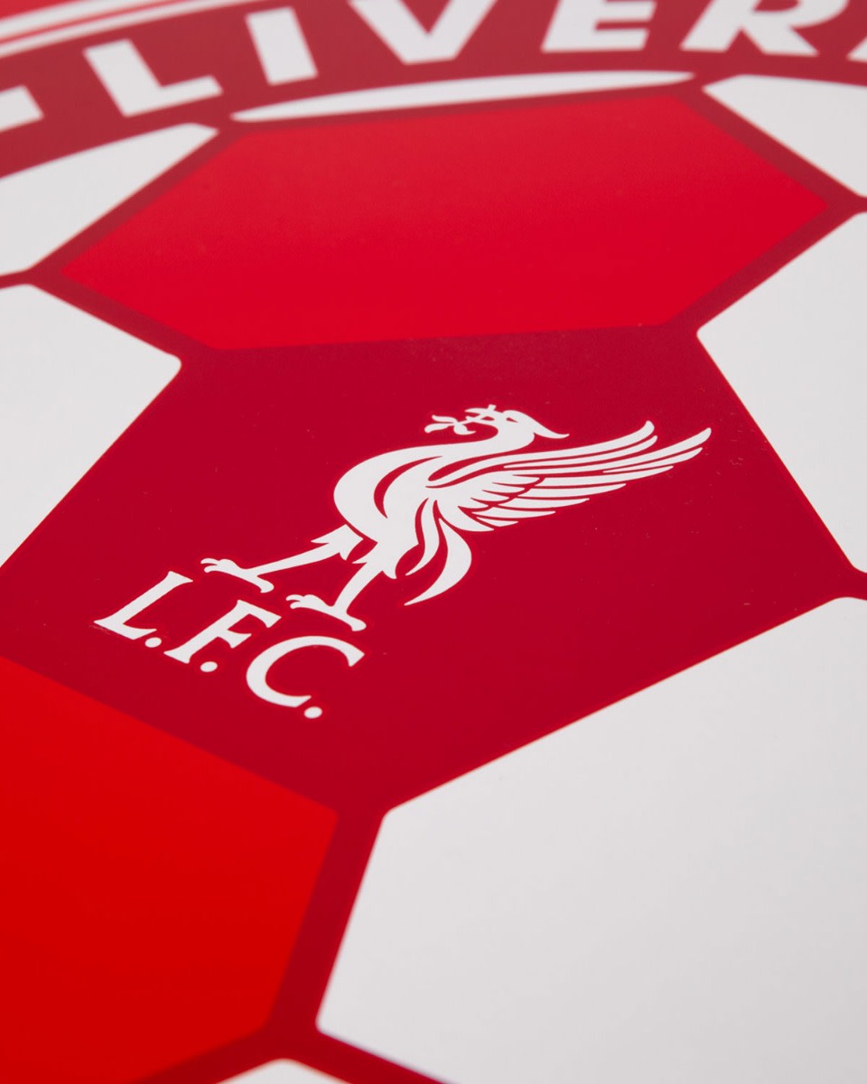 LFC Table & Stool Set - Image 4