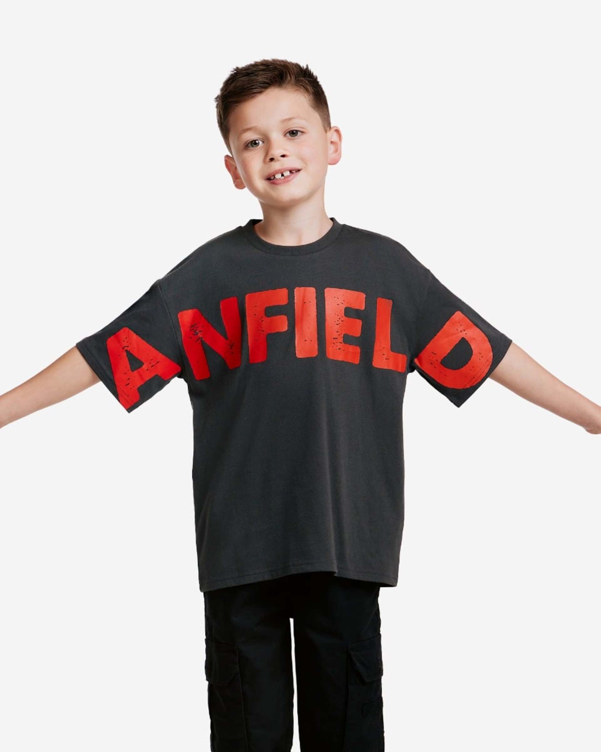 Grand t-shirt graphique LFC pour bébés en graphite - Image 1