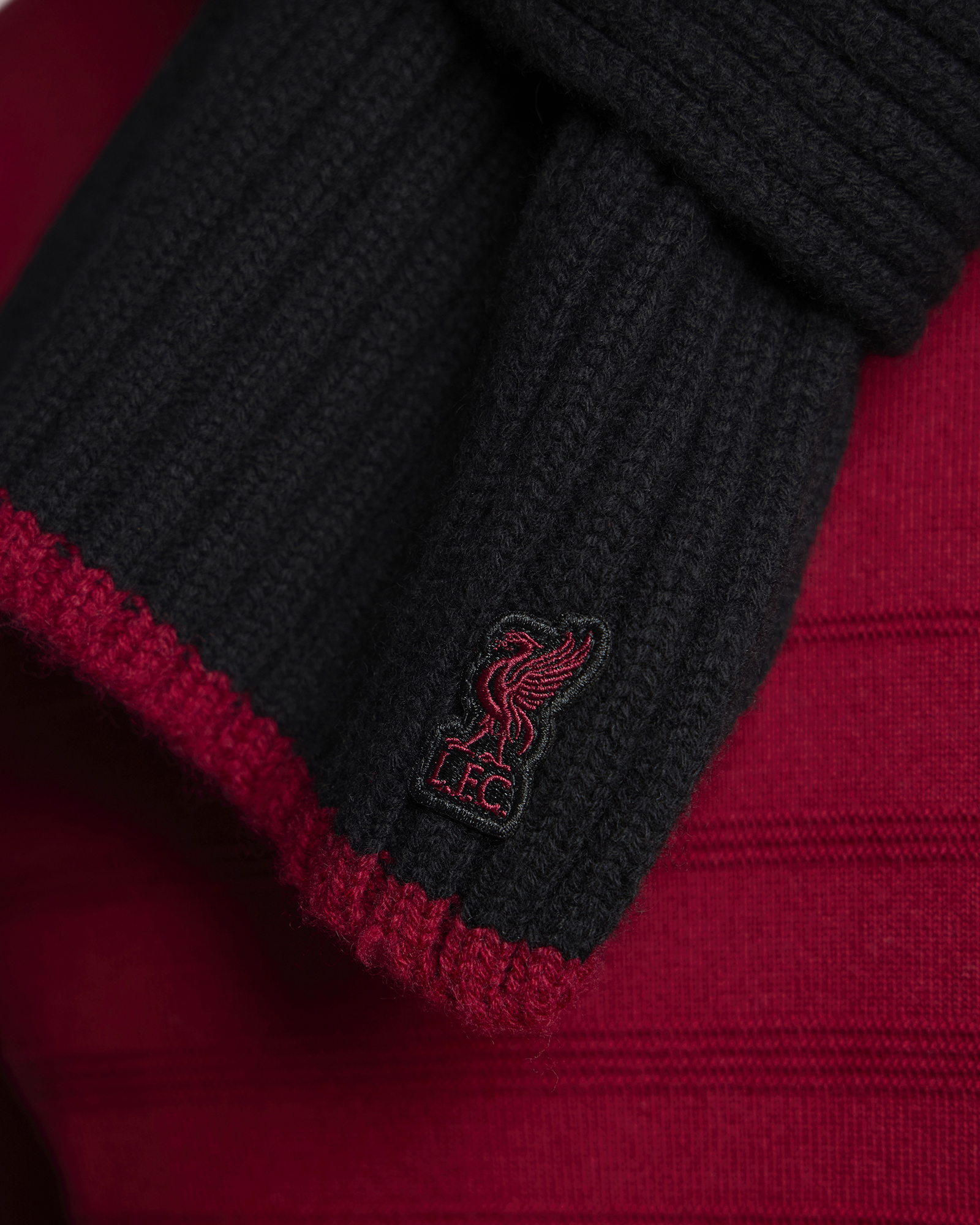 LFC Firma Vuxna Stickad Halsduk Svart - Image 4