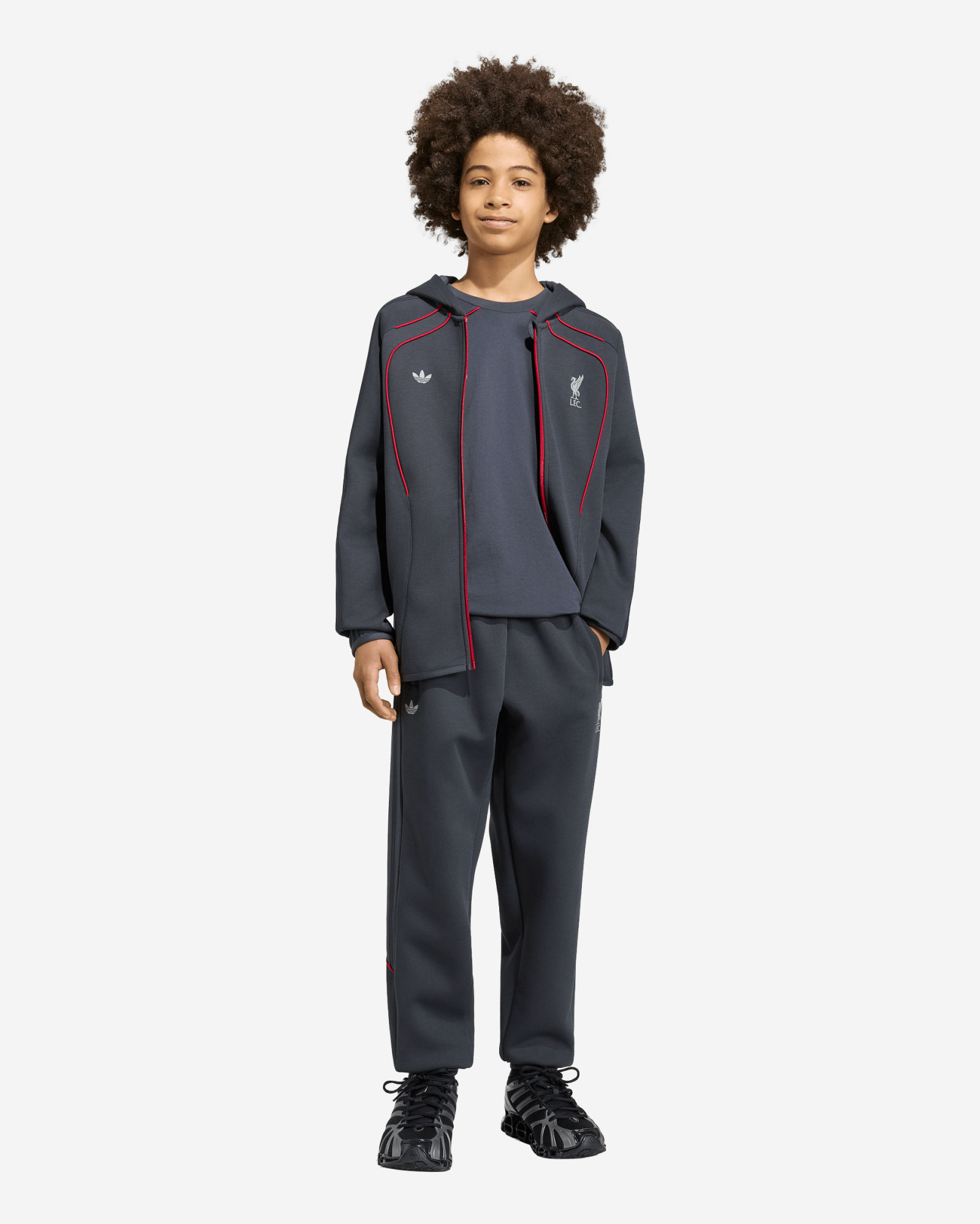 LFC adidas Youth Spacer Teamgeist 26 กางเกงวิ่งเทาเข้ม - Image 3