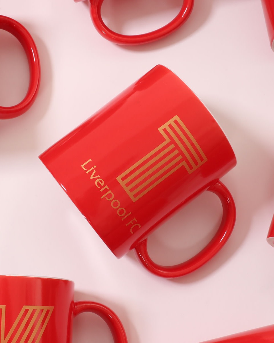 Tasse LFC en forme de lettre T - Image 4