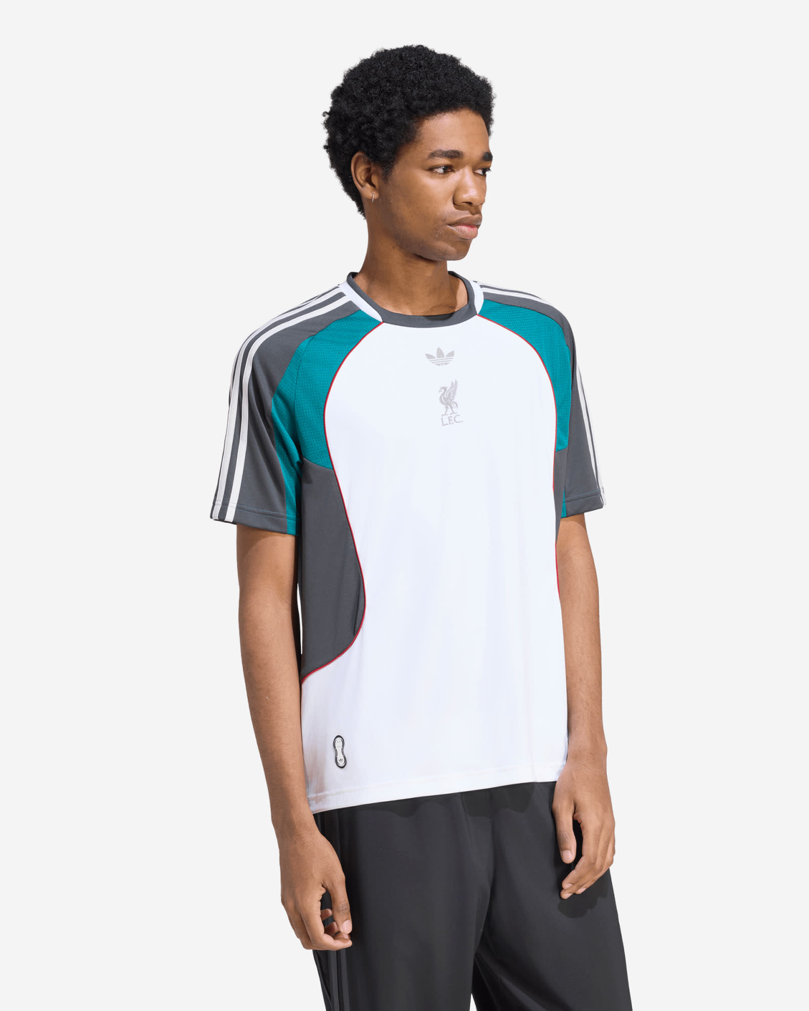 LFC adidas Mens Teamgeist 26 Warm Up Jersey White - Image 1