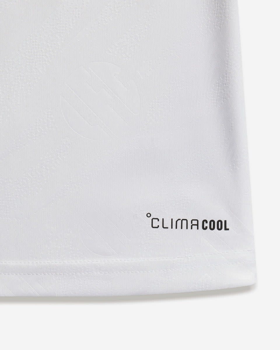 LFC adidas Baby 26/27 Away Kit - Image 4