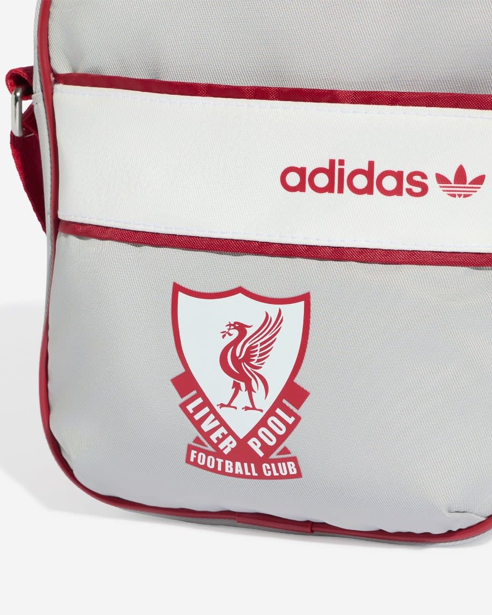 Bolsa Away Festival Adidas 26/27 de LFC, color gris - Image 4
