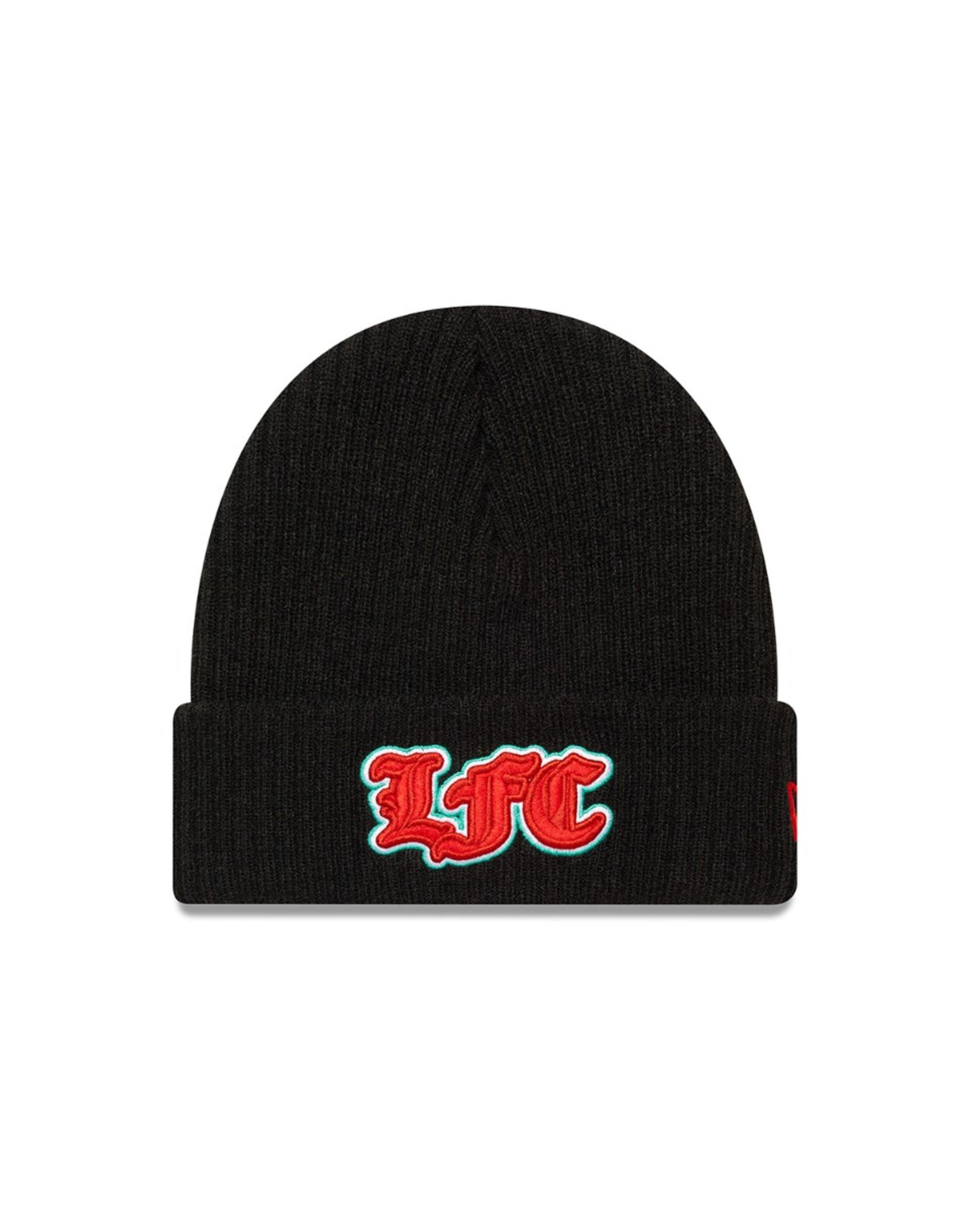 LFC New Era หมวกแขนสั้นแบบโมโนแกรม สีดำ - Image 1