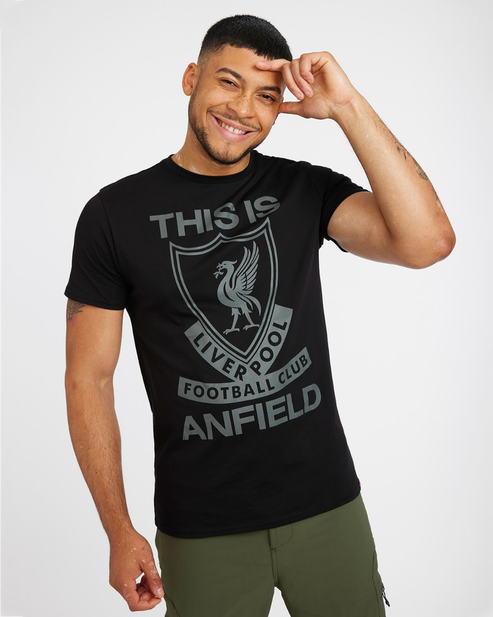 LFC This Is Anfield T-Shirt für Herren, Schwarz - Image 1