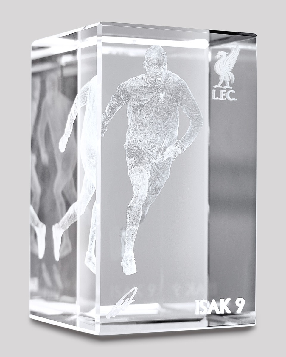 LFC Alexander Isak Glass Cube - Image 3