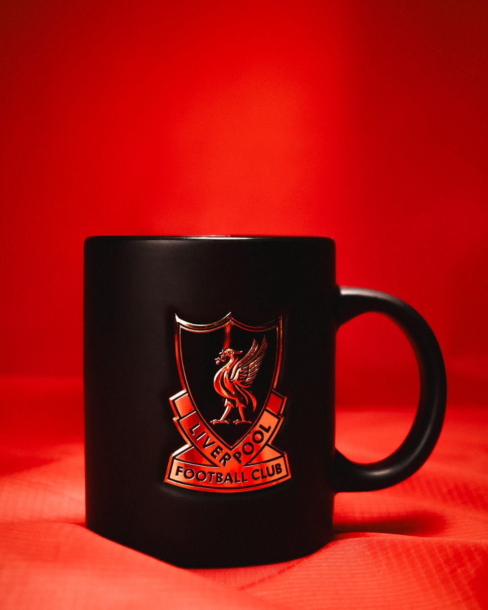 LFC Matte Gold Crest Mug - Image 1