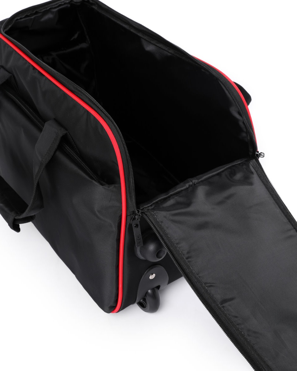 LFC Holdall On Wheels - Image 3