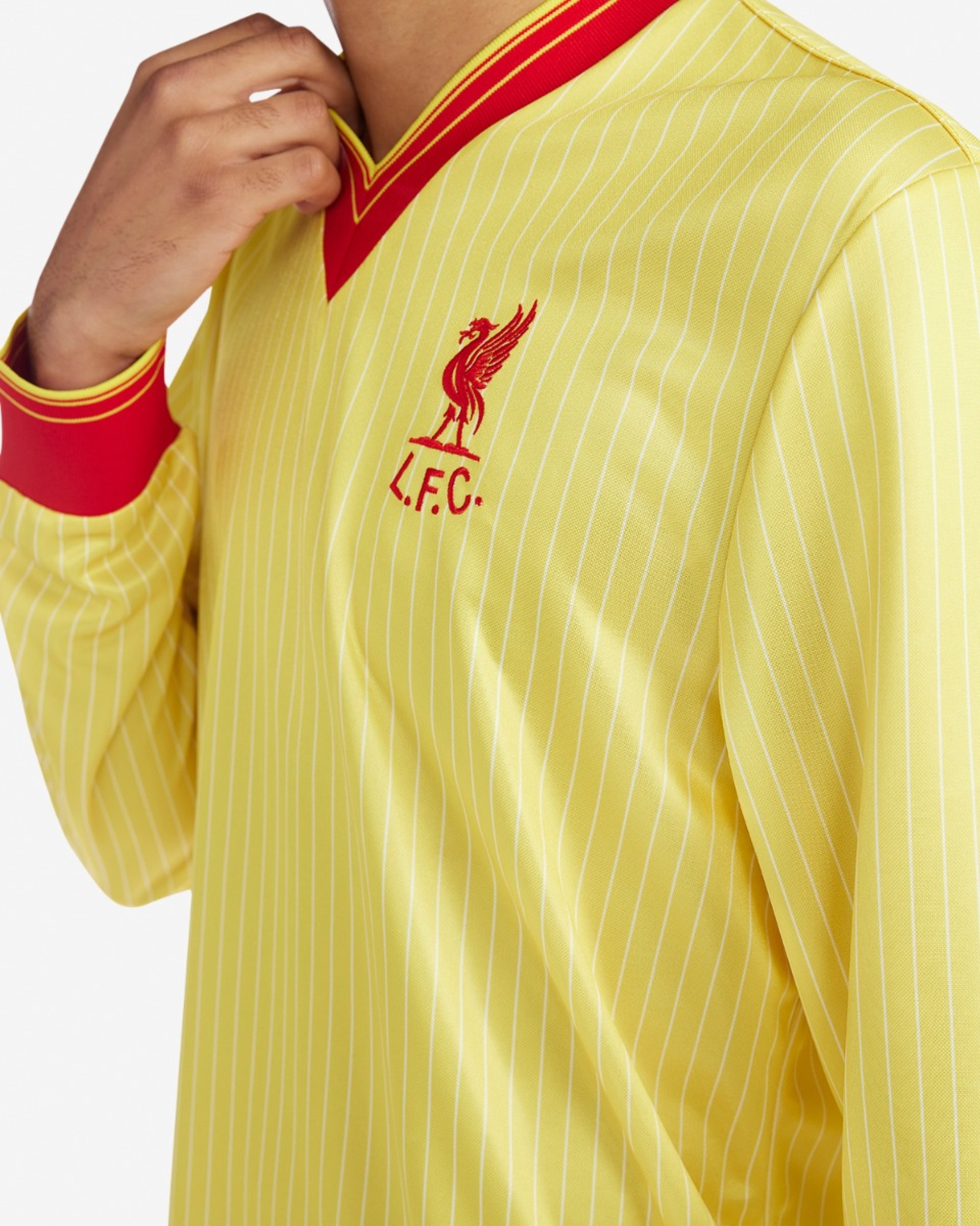 เสื้อเชิ้ตแขกผู้ชาย LFC ย้อนยุค 84/85 - Image 2