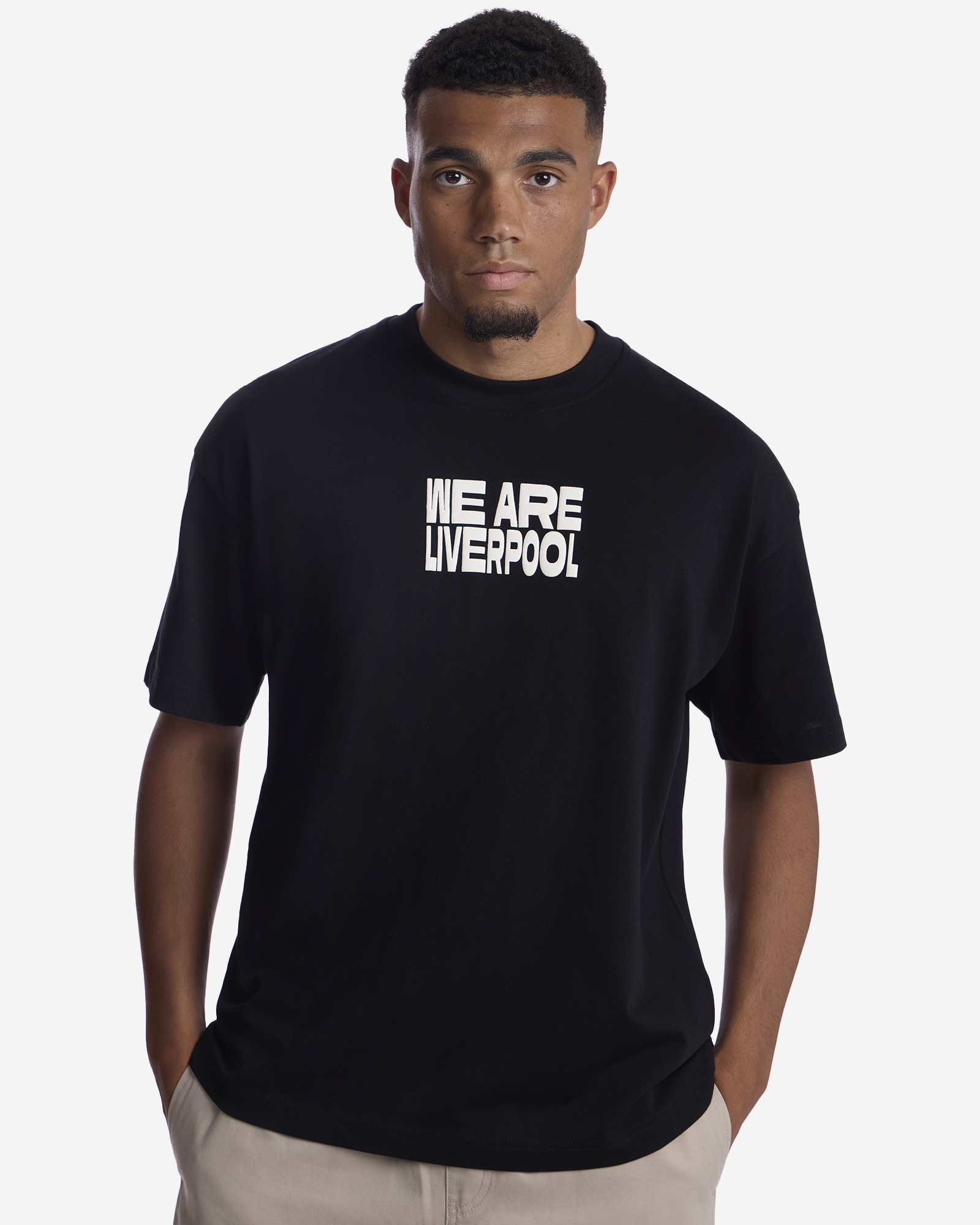 Camiseta extragrande para hombre LFC We Are Liverpool, negra - Image 1
