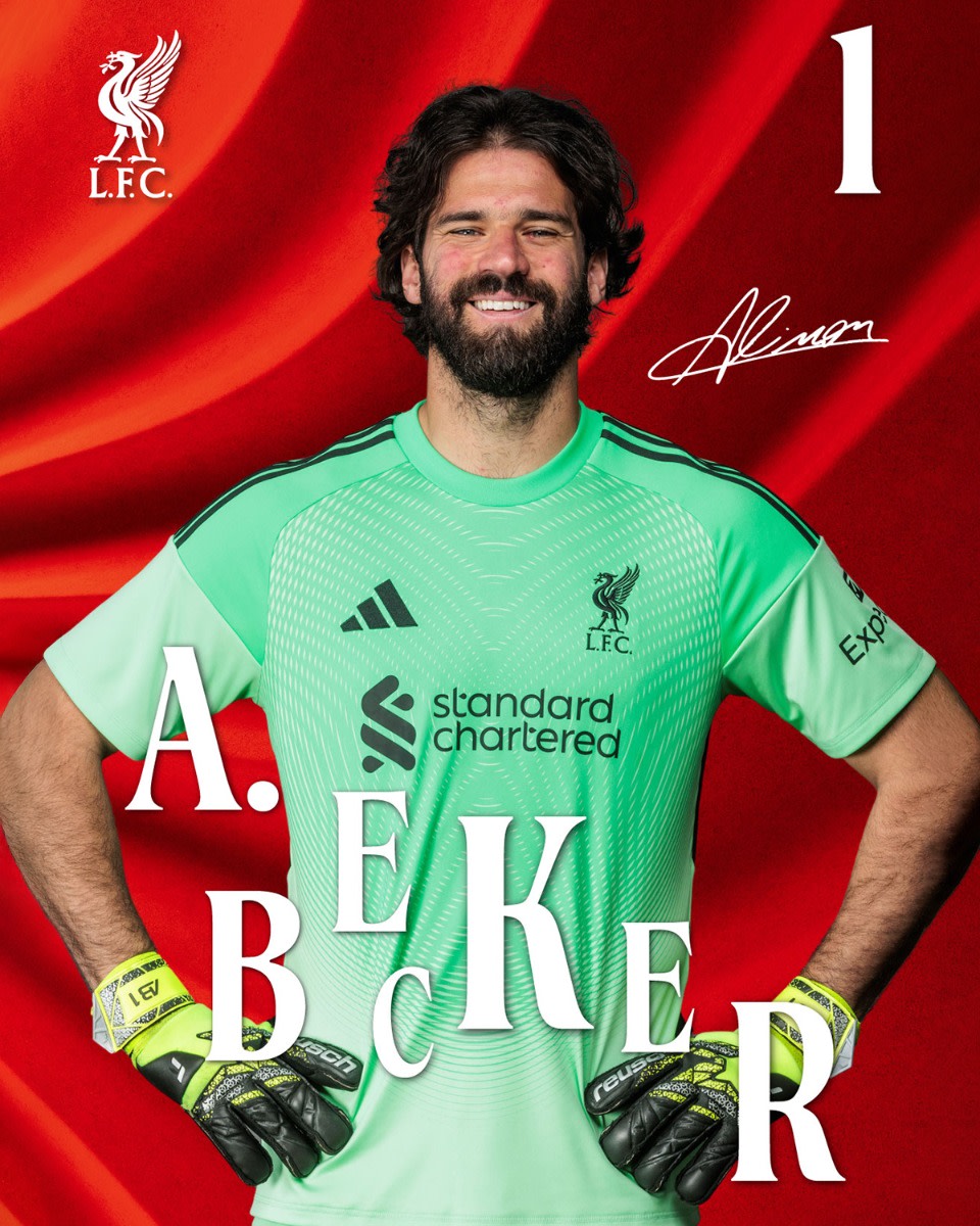 LFC 25/26 Alisson Becker Affisch - Image 1