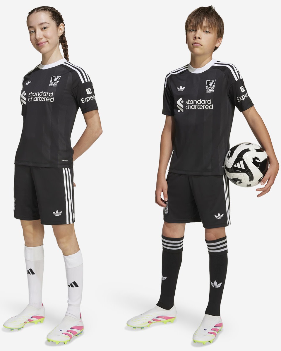 LFC adidas Youth 25/26 Third Goalkeeper Shorts - Image 3