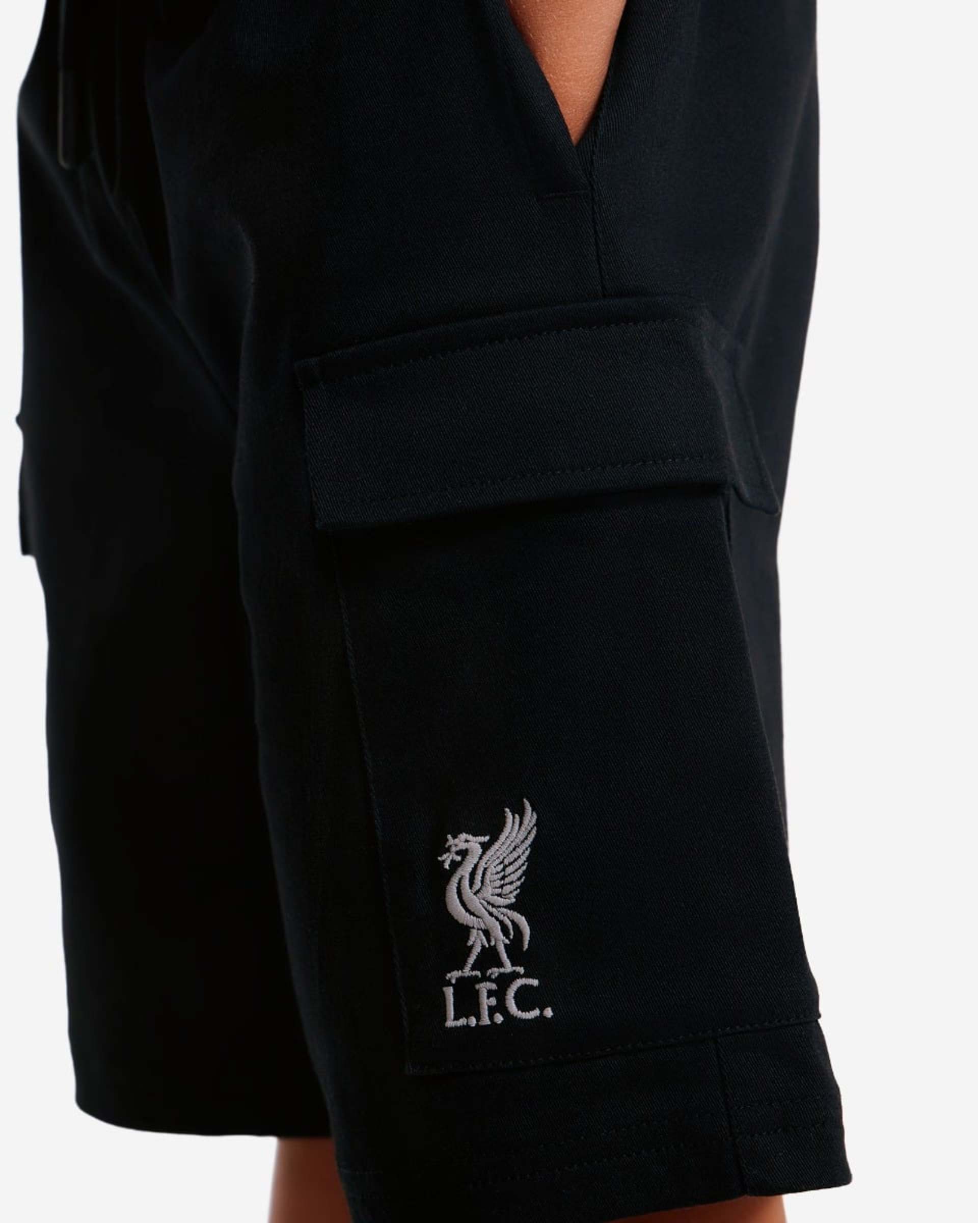 กางเกงขาสั้นผ้าใบ LFC Juniors สีดำ - Image 2