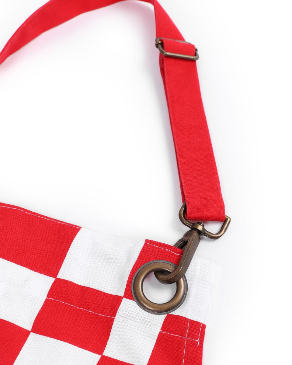 LFC Apron & Oven Glove - Image 3