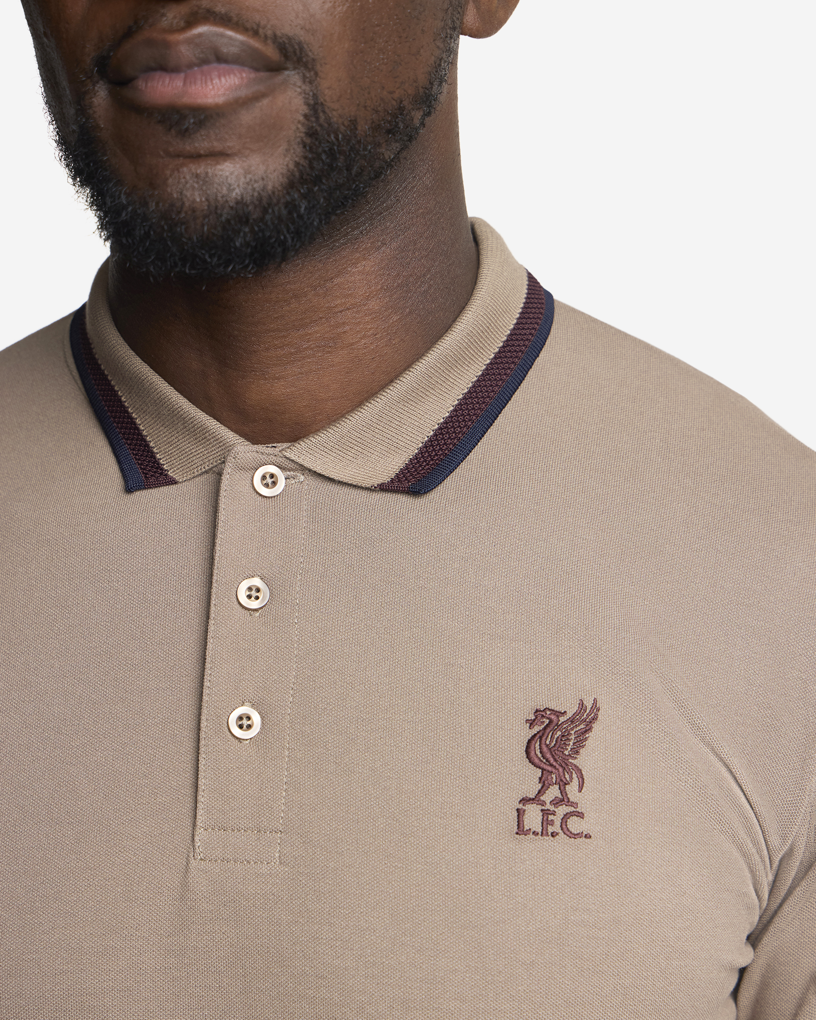 เสื้อโปโลแขนสั้นผู้ชาย LFC สีน้ำตาล - Image 2