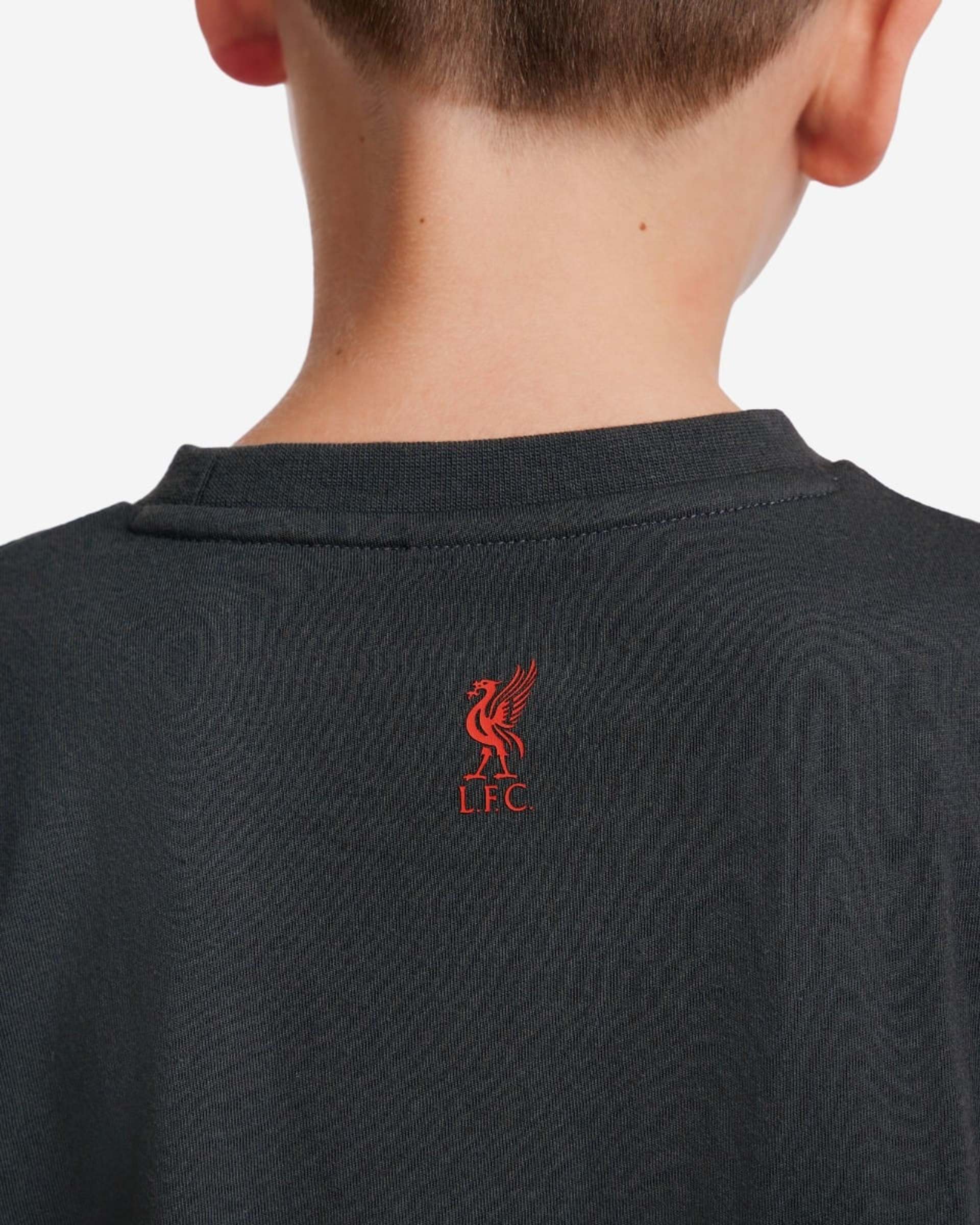 Grand t-shirt graphique LFC pour bébés en graphite - Image 2