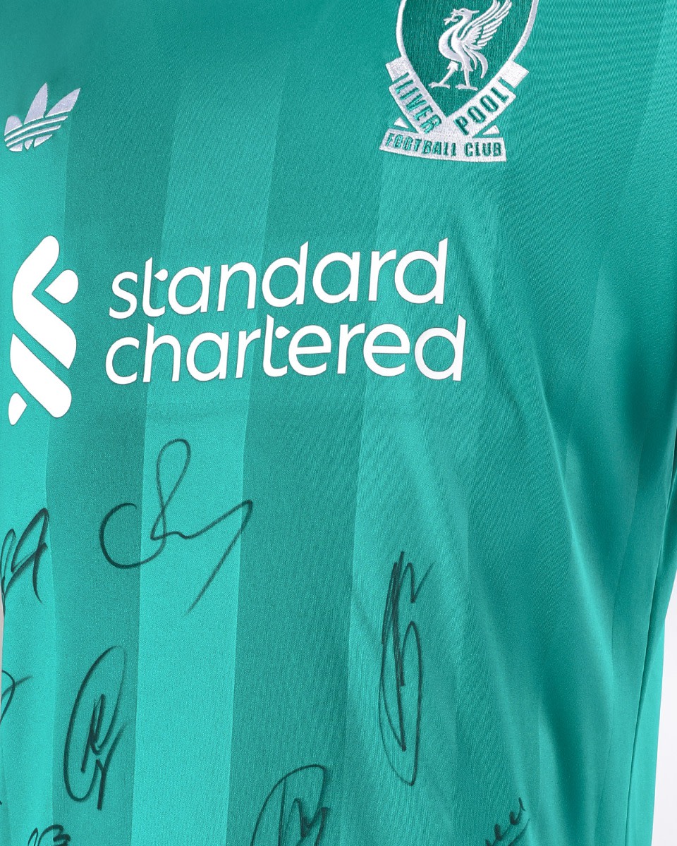 LFC Signed 25/26 Squad Boxed Third Shirt - Image 3
