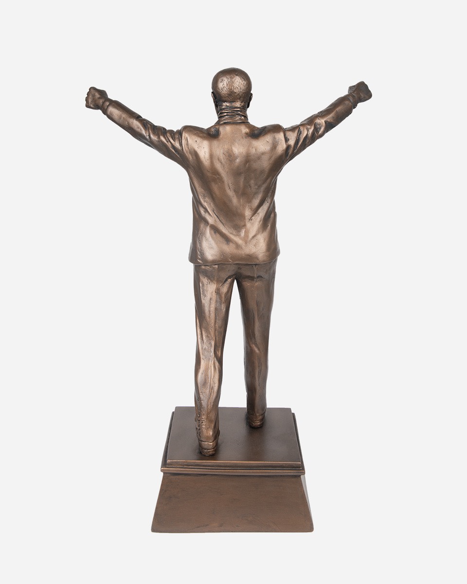 LFC Large Shankly Statue - Image 4