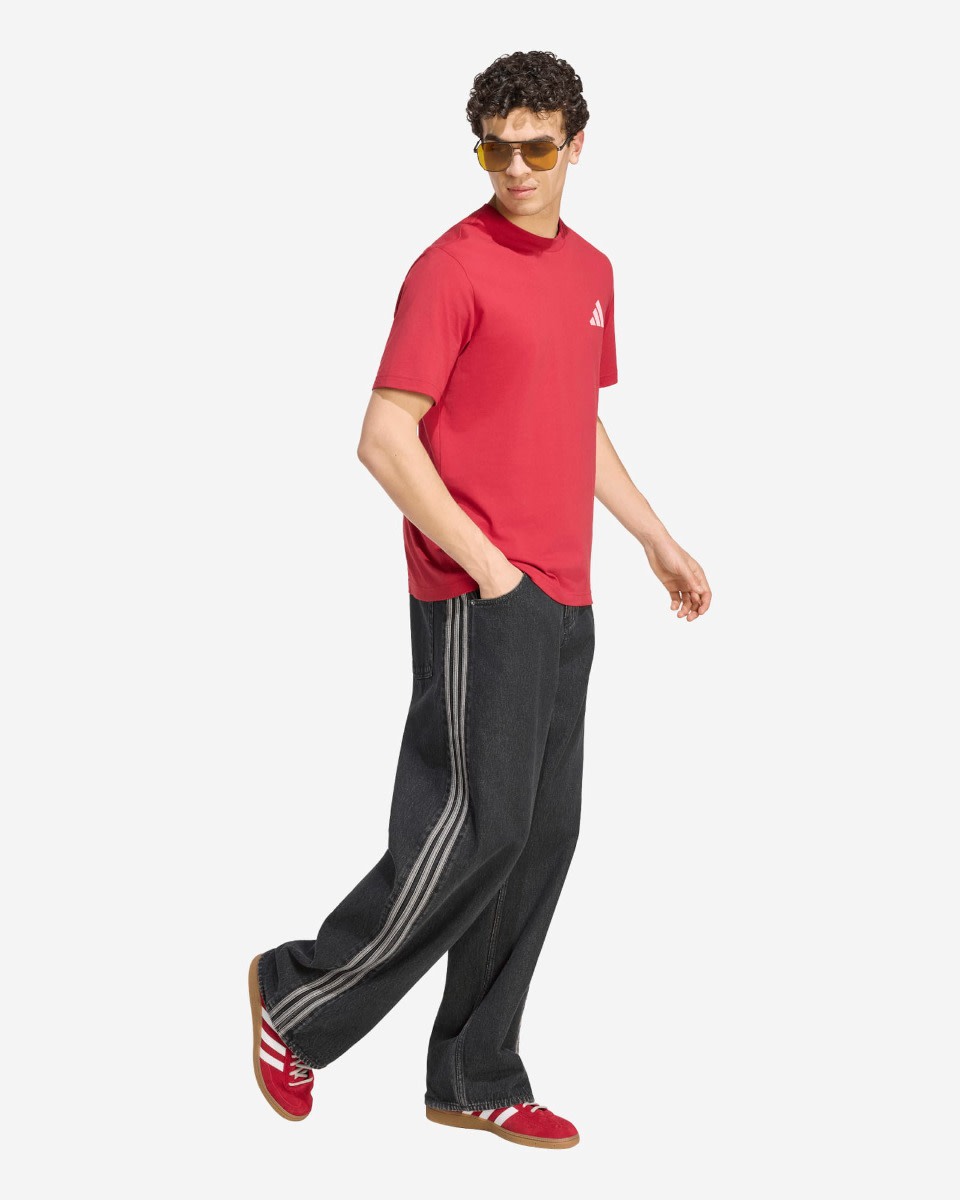 LFC 阿迪达斯男士 26/27 体育场图案 T 恤 Active Maroon - Image 3