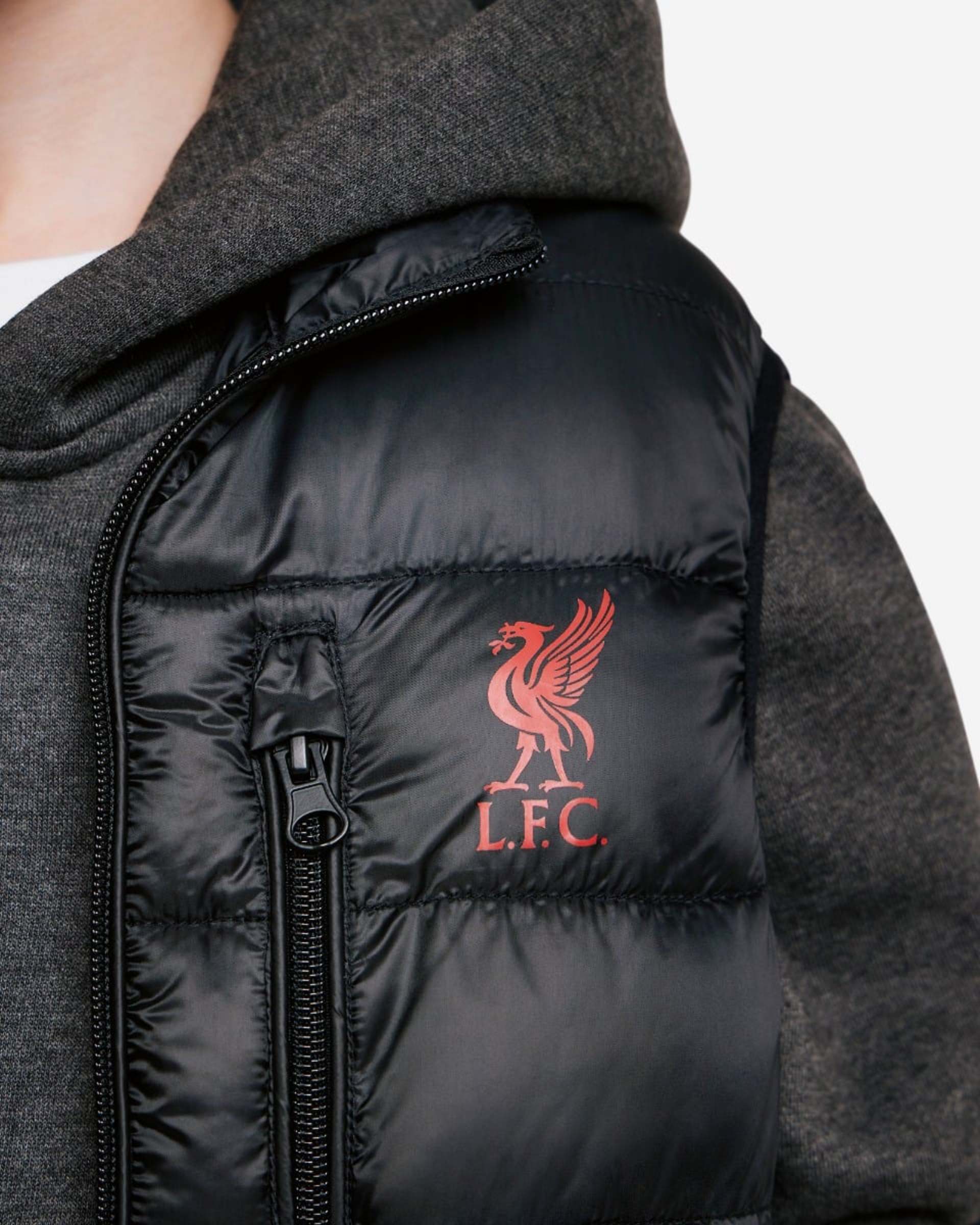 เสื้อคลุมบุนวม LFC Juniors สีดำ - Image 2