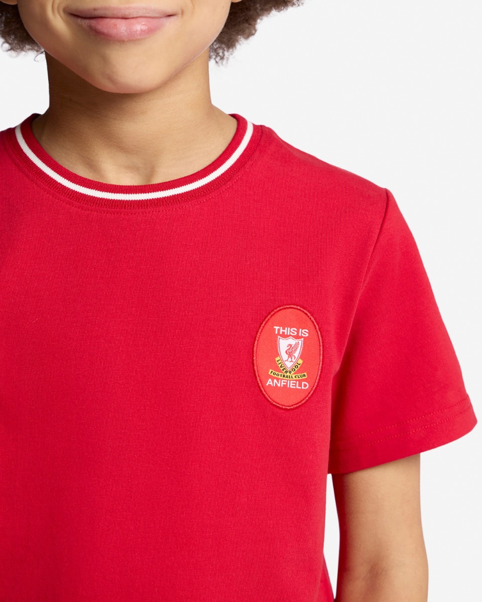 Camiseta This Is Anfield de LFC Juniors, roja - Image 4