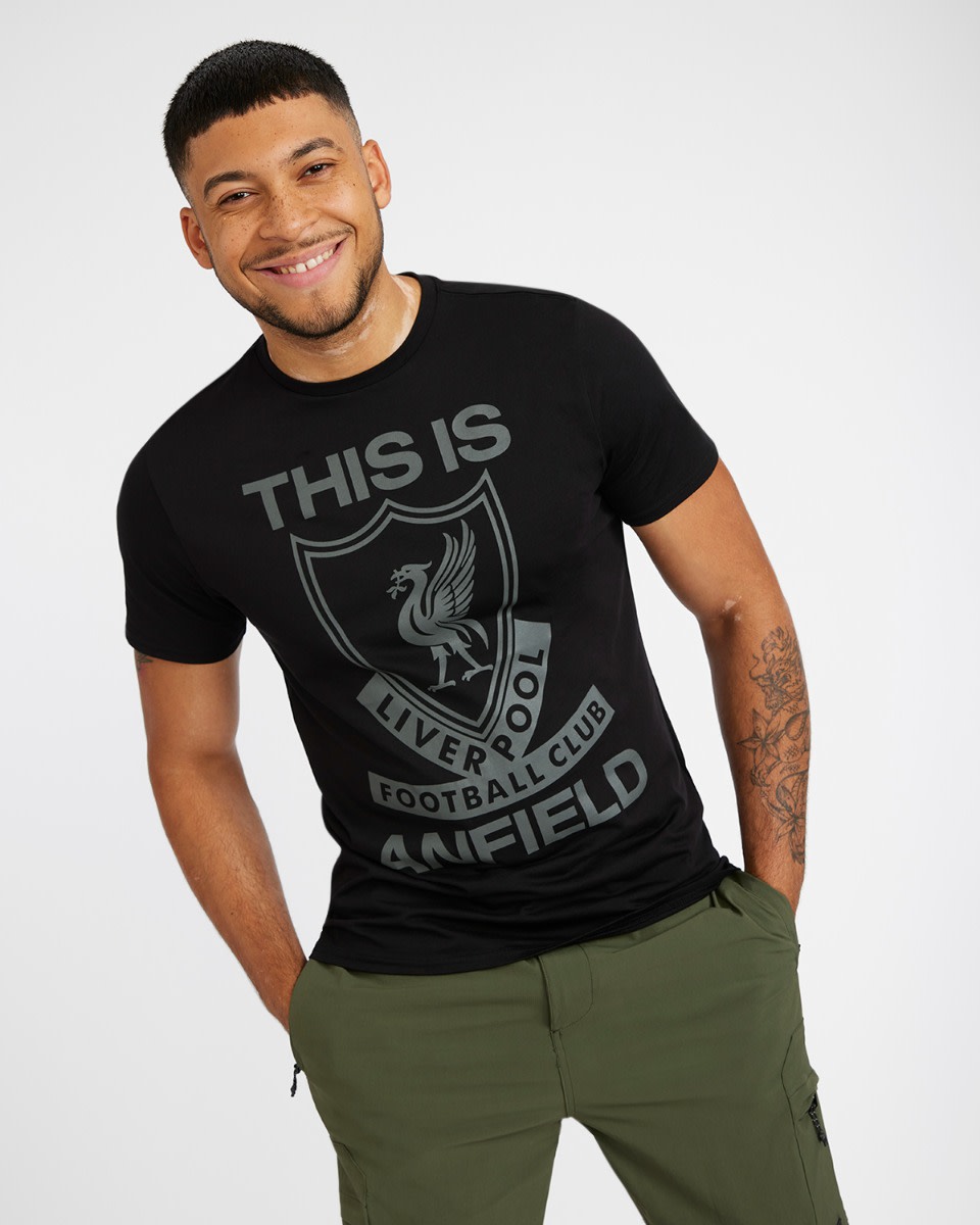 LFC This Is Anfield T-Shirt für Herren, Schwarz - Image 3