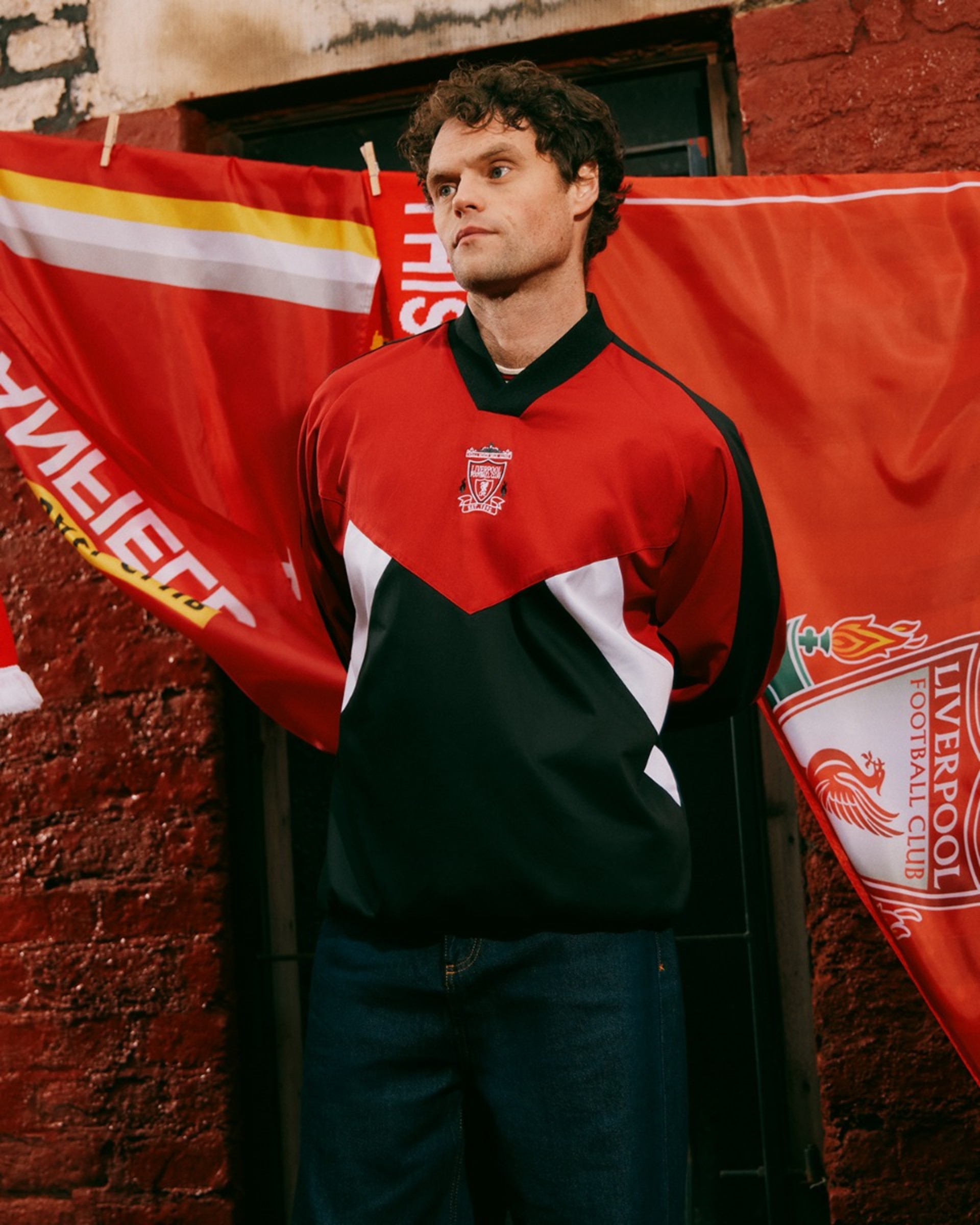 Camiseta perforadora LFC 93-95 para hombre, roja y negra - Image 3
