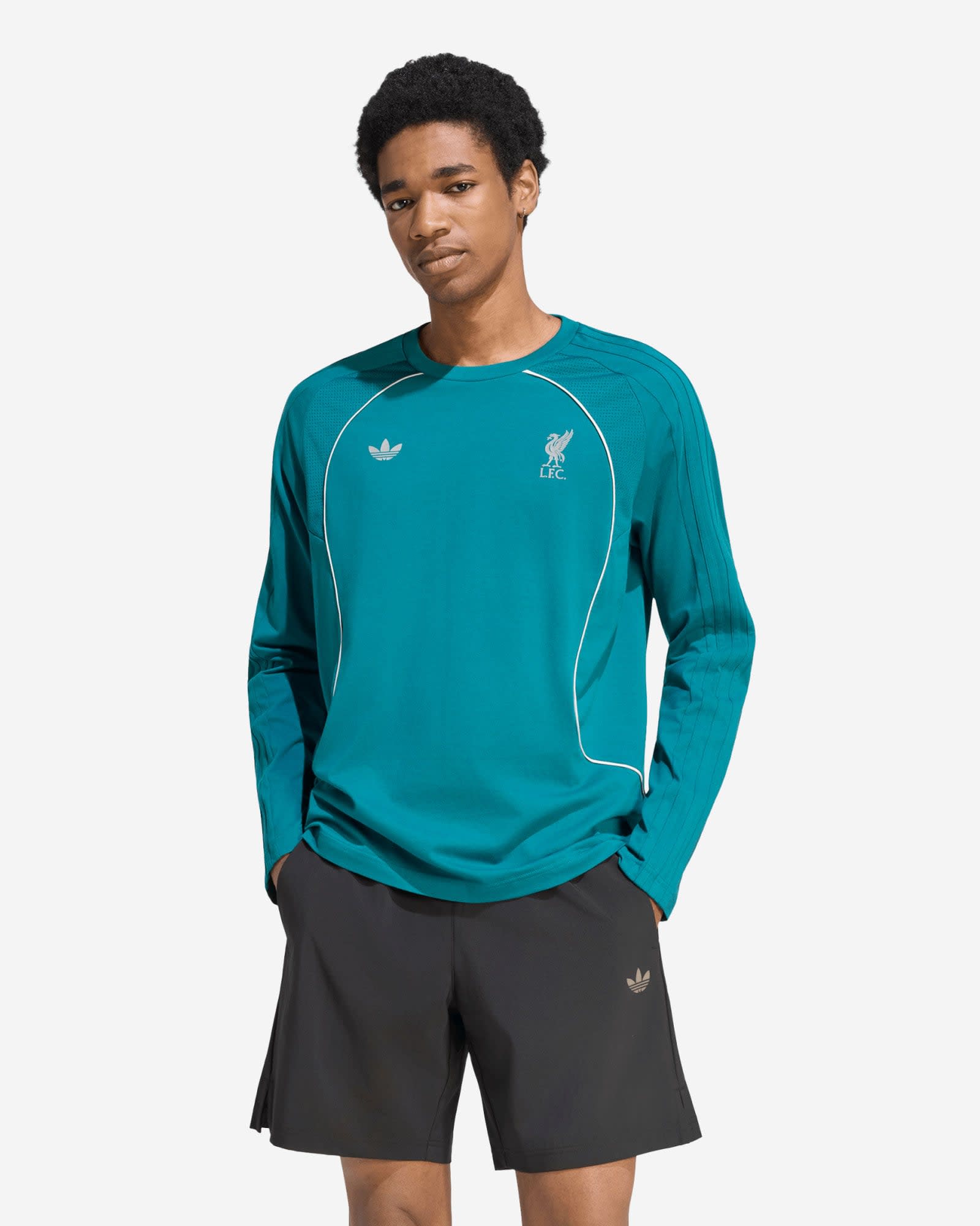 LFC adidas Mens Teamgeist 26 Long Sleeve Tee Green - Image 1