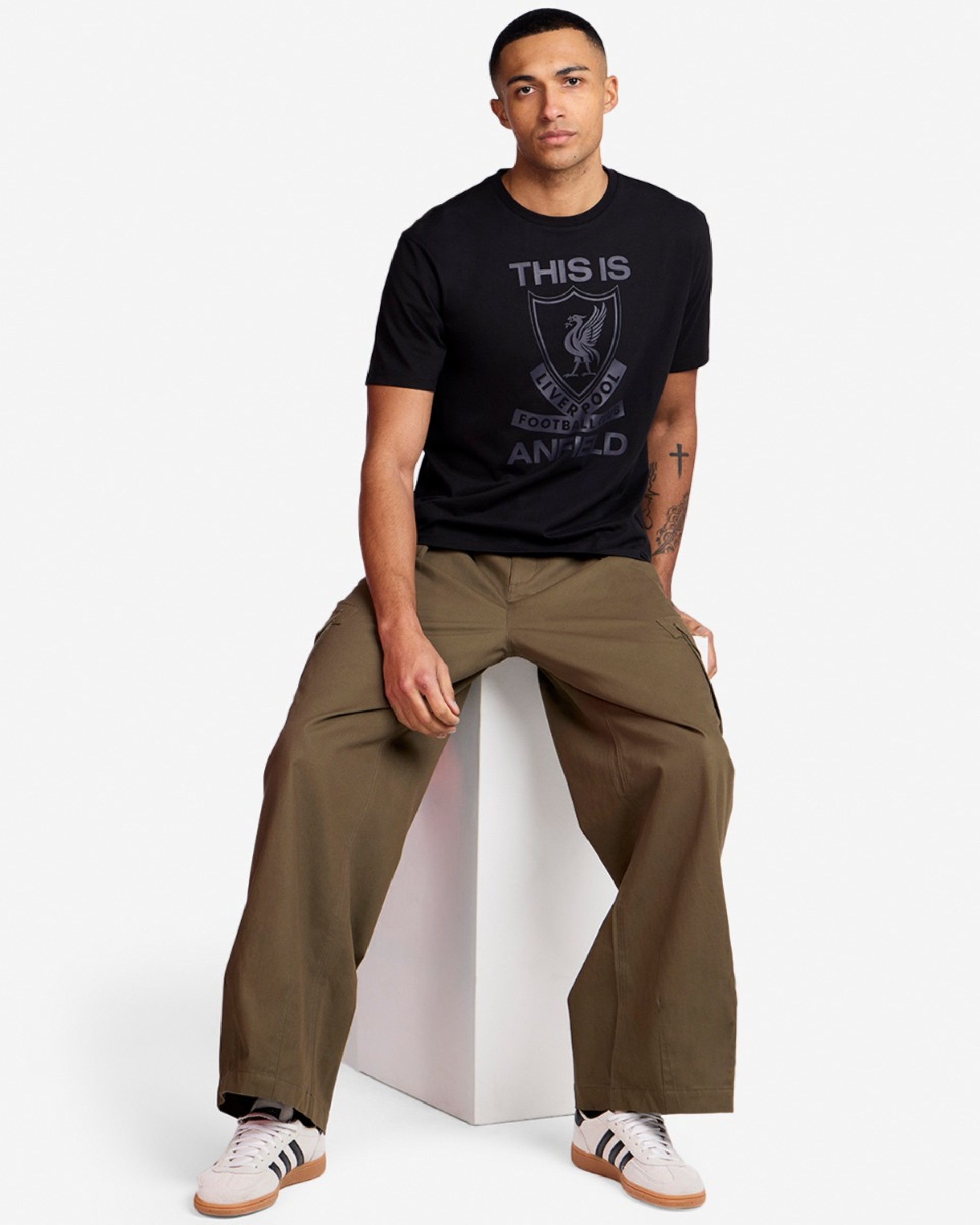 LFC Herre TIA Tee Sort - Image 3